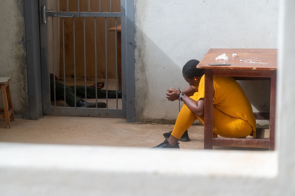 Ivorian Special Forces conduct a simulated raid