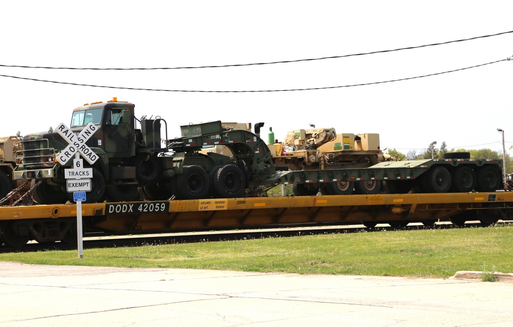 32nd Infantry Brigade Combat Team Soldiers complete ‘largest rail movement with civilian linehaul Wisconsin National Guard has ever done’