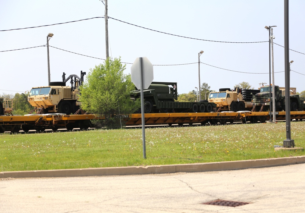 32nd Infantry Brigade Combat Team Soldiers complete ‘largest rail movement with civilian linehaul Wisconsin National Guard has ever done’