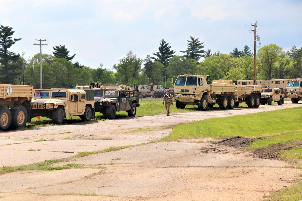 32nd Infantry Brigade Combat Team Soldiers complete ‘largest rail movement with civilian linehaul Wisconsin National Guard has ever done’