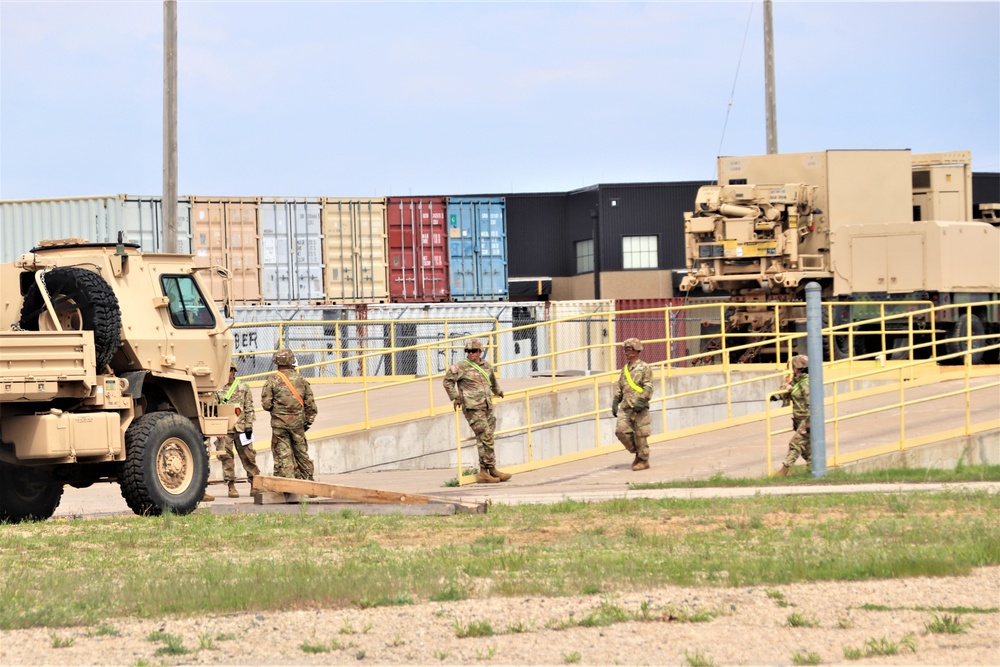 32nd Infantry Brigade Combat Team Soldiers complete ‘largest rail movement with civilian linehaul Wisconsin National Guard has ever done’