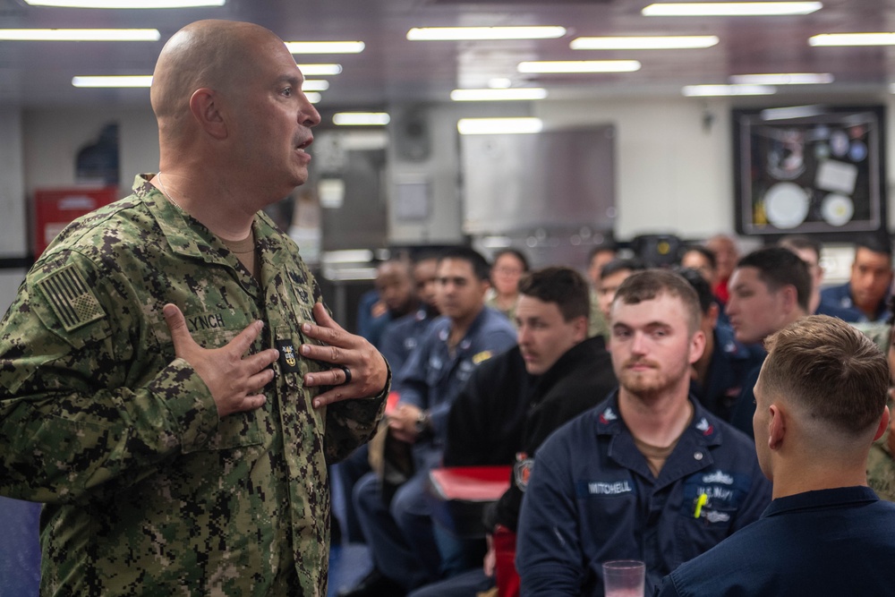 SURFPAC Master Chiefs Visit Boxer