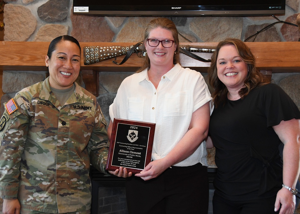 Fort Drum employees recognized for vital contracting services