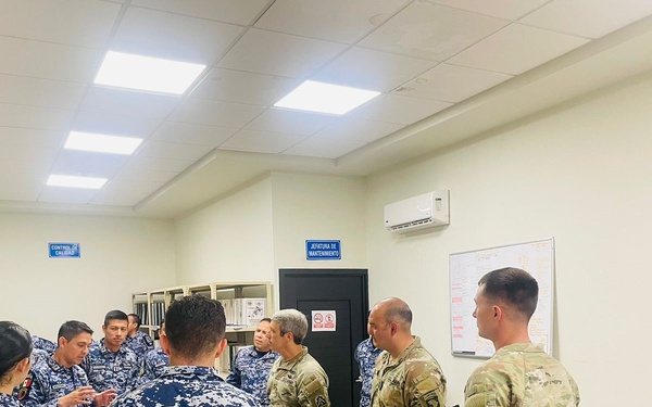 Experts from Army North and Furze Aérea Mexican 108th and 107th UH-60M helicopter squadrons participate in rescue hoist maintenance and operations exchange