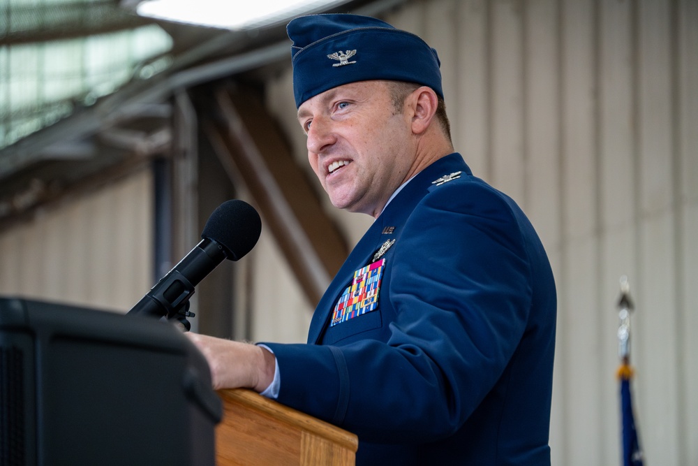 Sheppard AFB: 80th FTW Change of Command