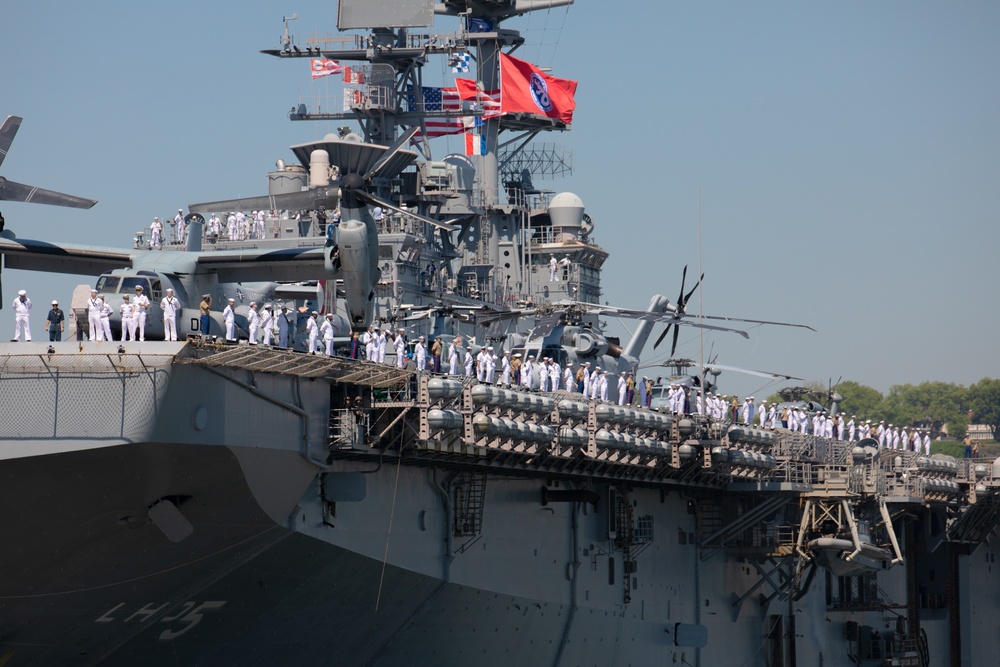 USS Bataan arrives in New York, Fleet Week New York 2024 begins