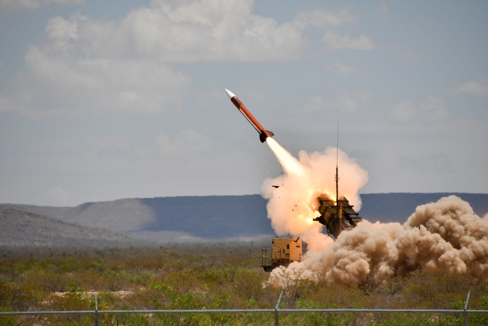 U.S., Dutch units take part in a joint live-fire training exercise