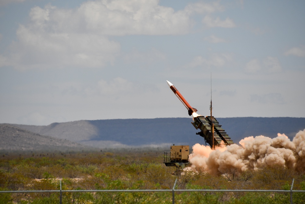 U.S., Dutch units take part in a joint live-fire training exercise