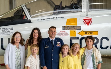 Sheppard AFB: 80th FTW Change of Command