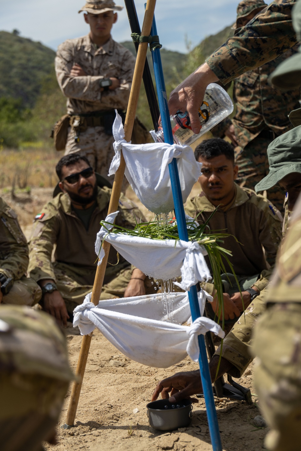 U.S. Marines, UAE Presidential Guard practice land navigation