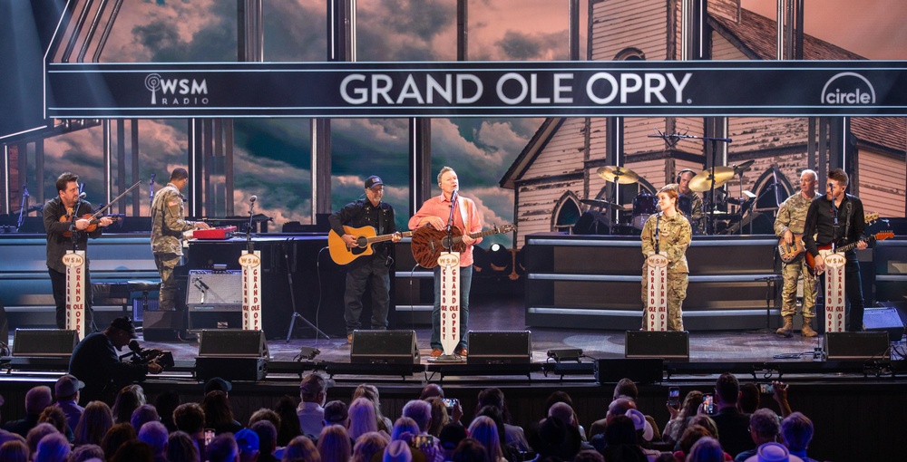 Grand Ole Opry Salutes the Troops