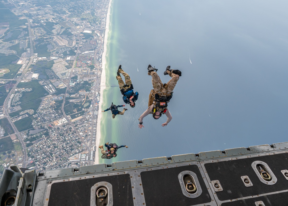 Gulf Coast Salute Air Show 2024