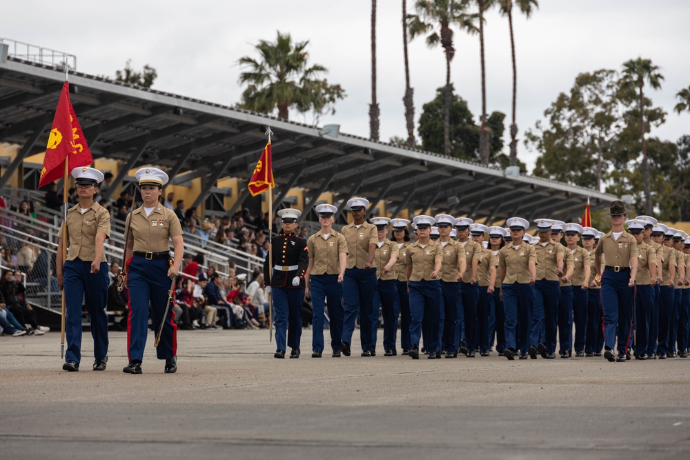 DVIDS - Images - Charlie Company Graduation [Image 6 of 14]