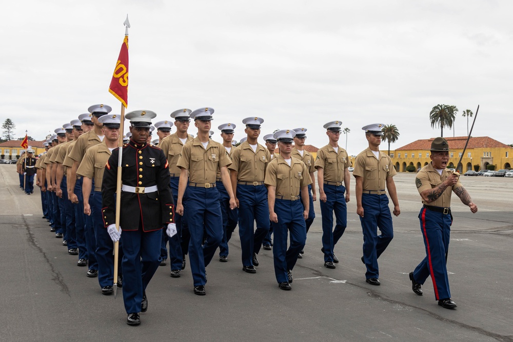 DVIDS - Images - Charlie Company Graduation [Image 8 of 14]