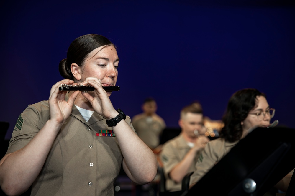1st Marine Division Band Performs at Mira Costa HS