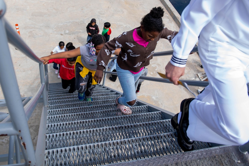 Community Members Tour USS Carl Vinson (CVN 70) During Los Angeles Fleet Week 2024
