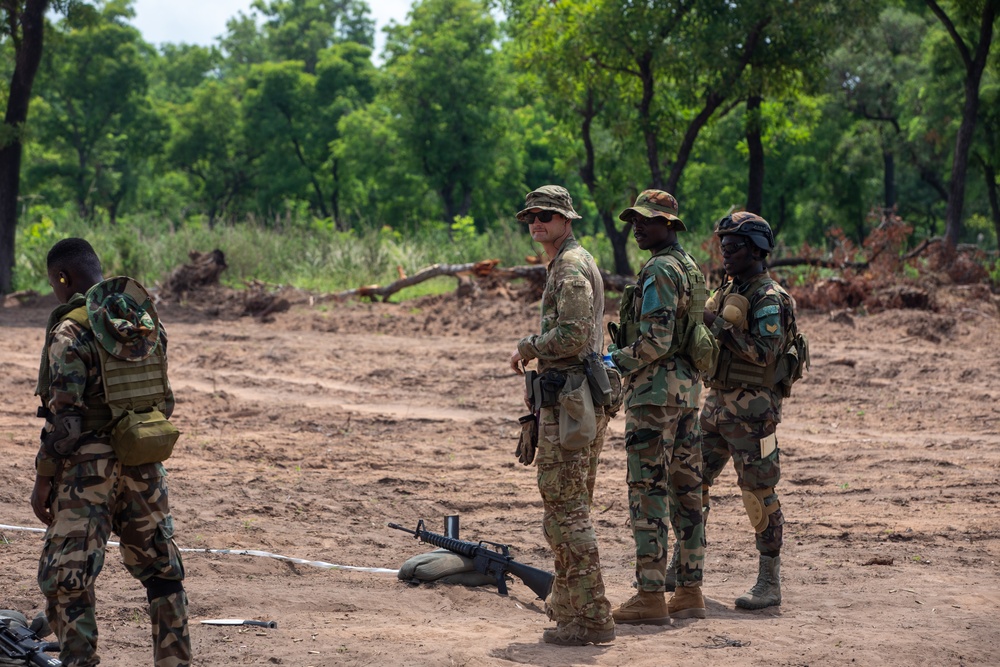 Maryland Army National Guard Soldiers teach basic rifle marksmanship to Ghana Armed Forces