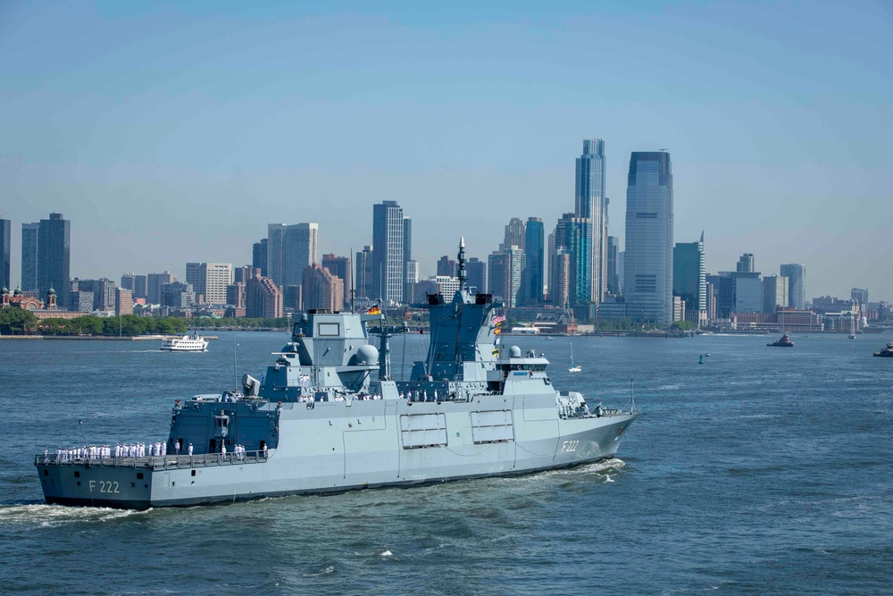 Parade of Ships Kicks off Fleet Week New York 2024