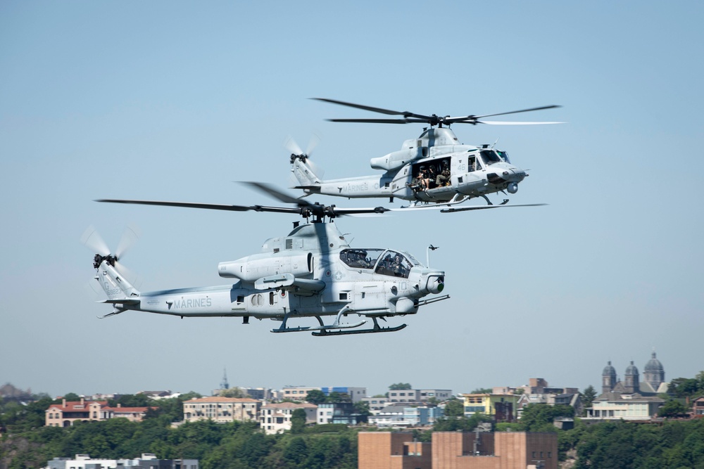 Parade of Ships Kicks off Fleet Week New York 2024