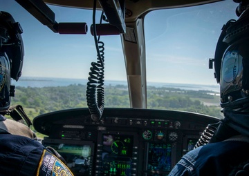 Parade of Ships Kicks off Fleet Week New York 2024