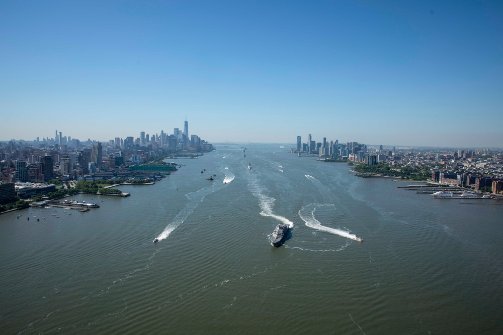 Parade of Ships Kicks off Fleet Week New York 2024