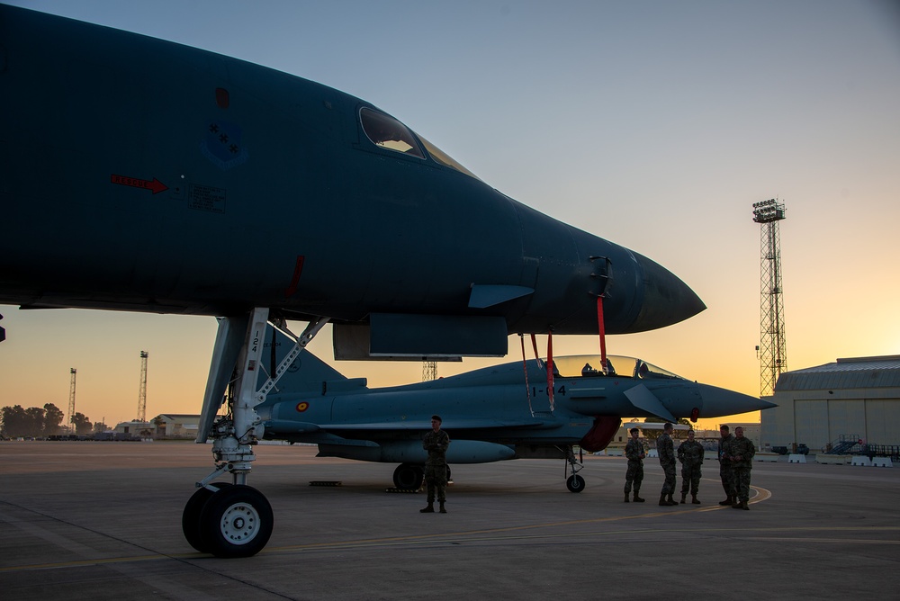 Morón Air Base B1 Tours