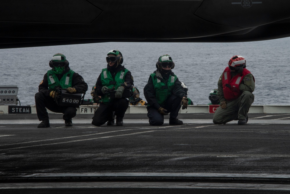 Abraham Lincoln conducts flight operations