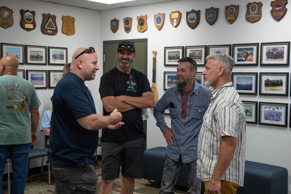 Former Seabee divers visit UCT 2 spaces