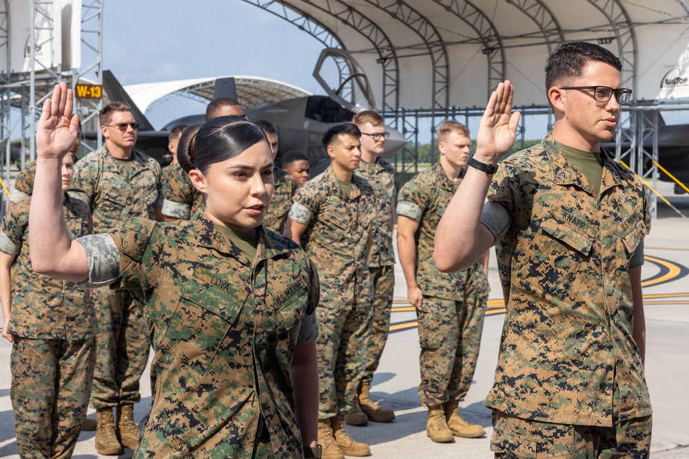 Marines reenlist at VMFAT-501