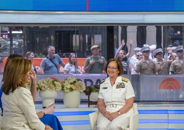 CNO Franchetti Celebrates Maritime Service at Fleet Week New York