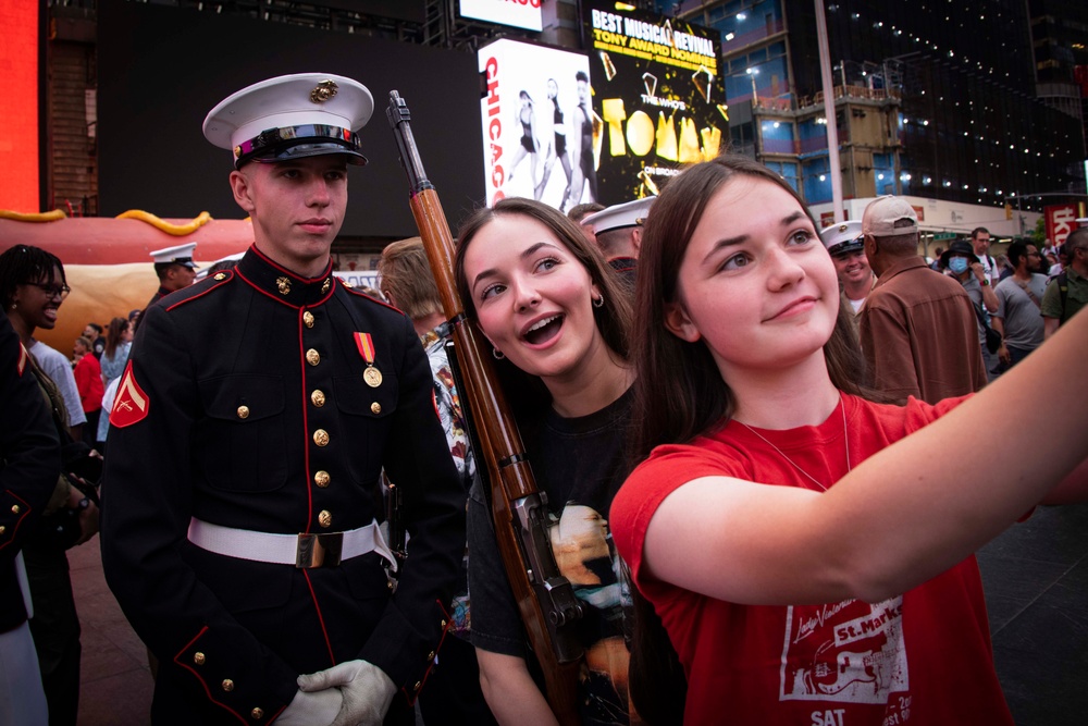 Rifles Up in Times Square