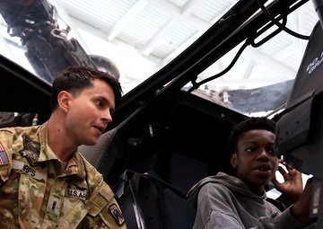 Middle School Students Visit JBLM To Learn About STEAM Careers