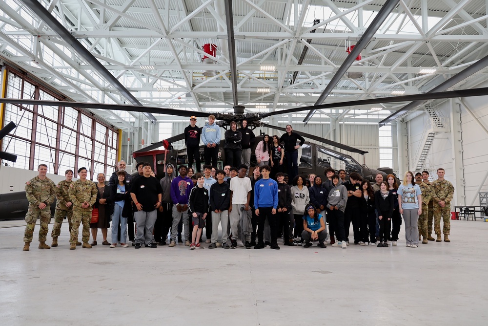 STEAM Students Visit JBLM