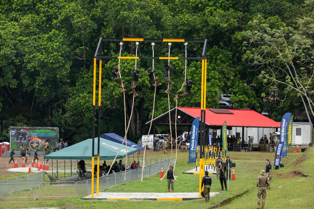 Competitors compete in Fuerzas Comando 2024 Obstacle Course