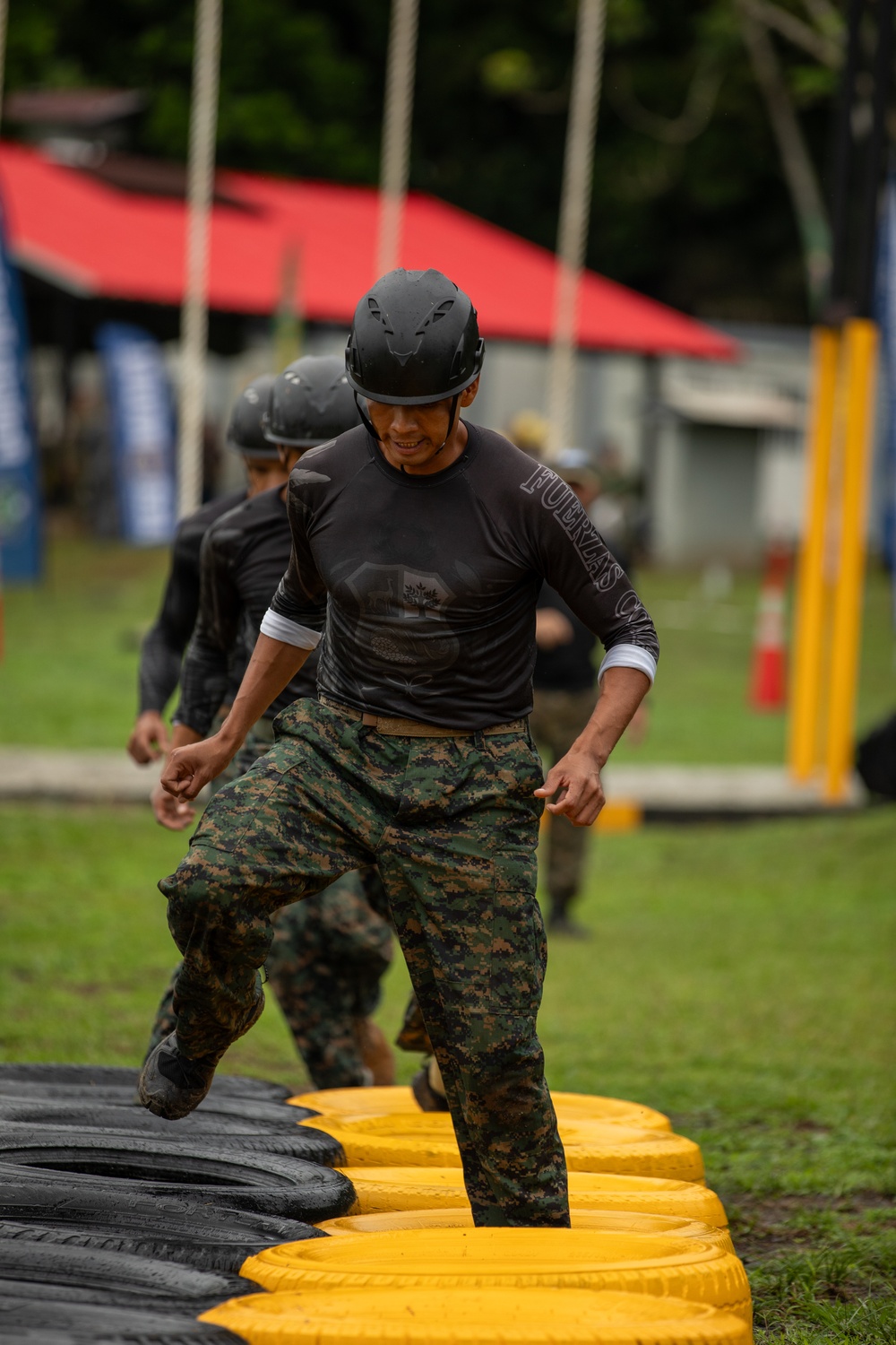 Competitors compete in Fuerzas Comando 2024 Obstacle Course