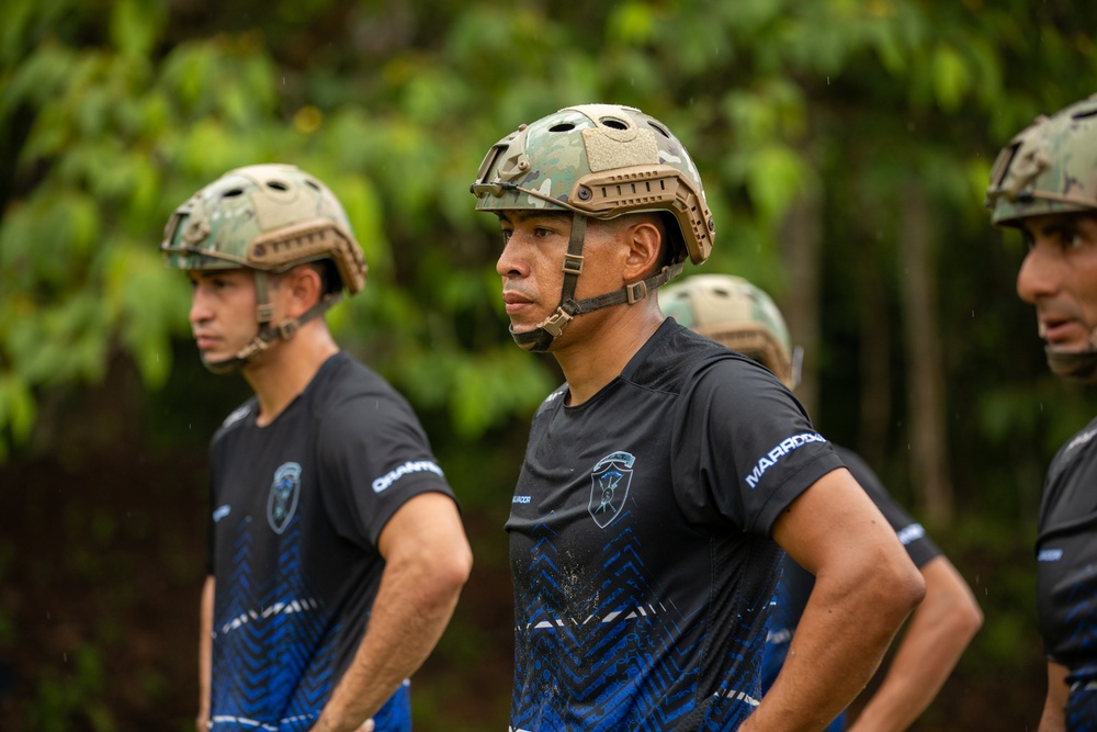 Competitors compete in Fuerzas Comando 2024 Obstacle Course