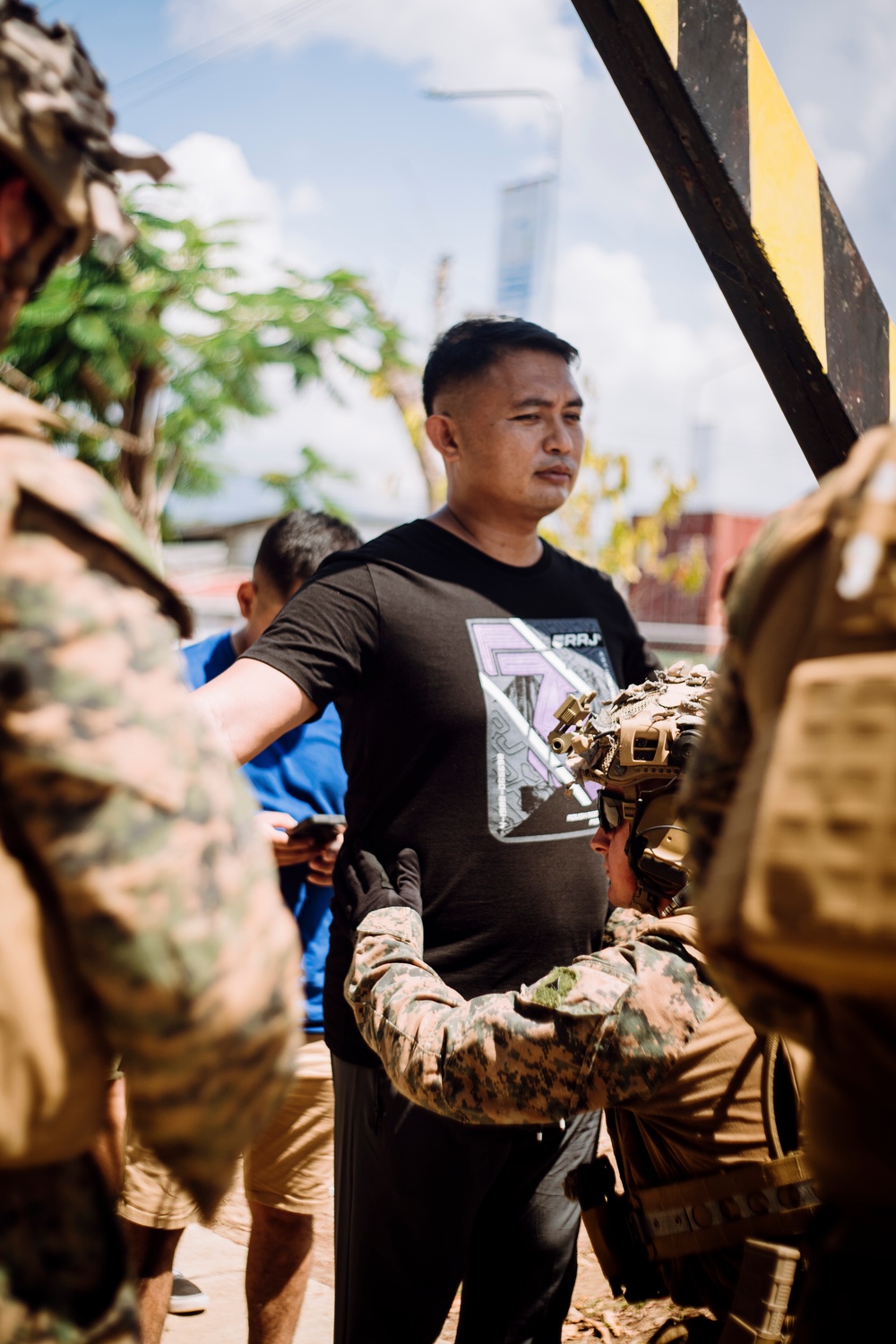 ACDC: US, Philippine Marines Integrate to Conduct NEO Training