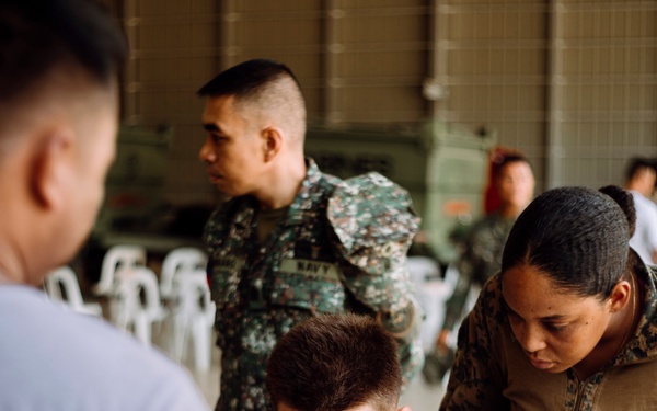 ACDC: US, Philippine Marines Integrate to Conduct NEO Training