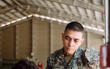 ACDC: US, Philippine Marines Integrate to Conduct NEO Training