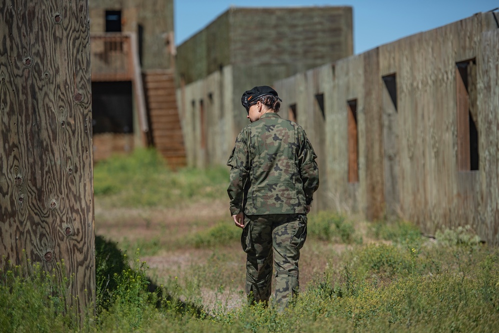 Idaho Army National Guard Soldiers train with Canadian and Polish soldiers