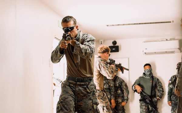 ACDC: US, Philippine Marines Conduct Urban Operations Training