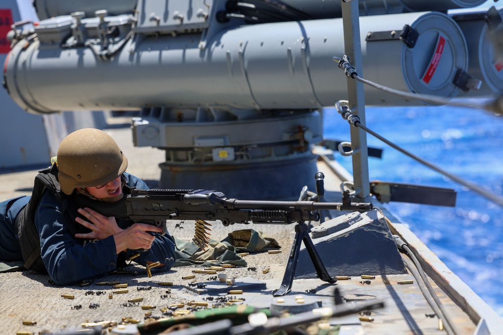 USS Roosevelt (DDG 80) Weapons Familiarization Shoot