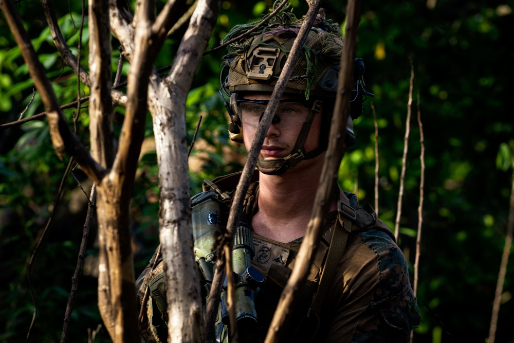 ACDC: US Marines, Philippine Marines Conduct Combined Key Terrain Seizure of MOUT Facility