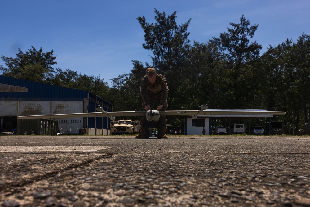 3rd MLR conducts Littoral Zone Reconnaissance Cobra