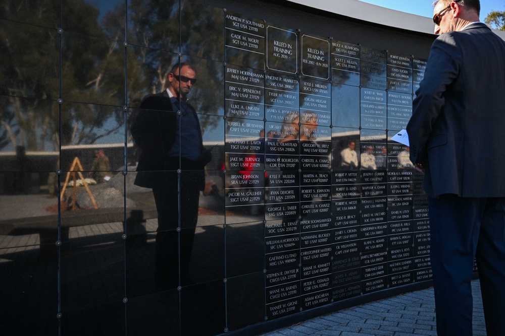 SOCOM honors fallen with Memorial Day observance ceremony at SOF Memorial