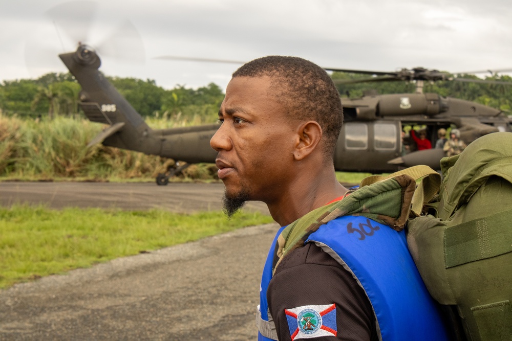 Fuerzas Comando 2024 Aquatic Run-and-Shoot Event