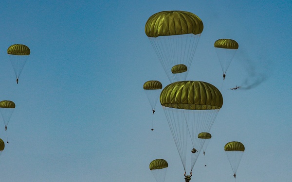 Paratroopers and the Moroccan Royal Armed Forces conduct airborne training during African Lion 2024