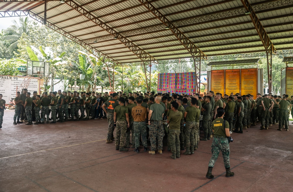 ACDC: 1/7, Philippine Armed Forces share boodle fight