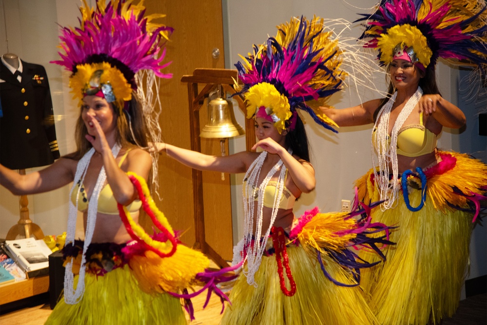 Walter Reed Hosts Tepua Hio Hio Polynesian Dance Company for Asian Pacific American Heritage Month