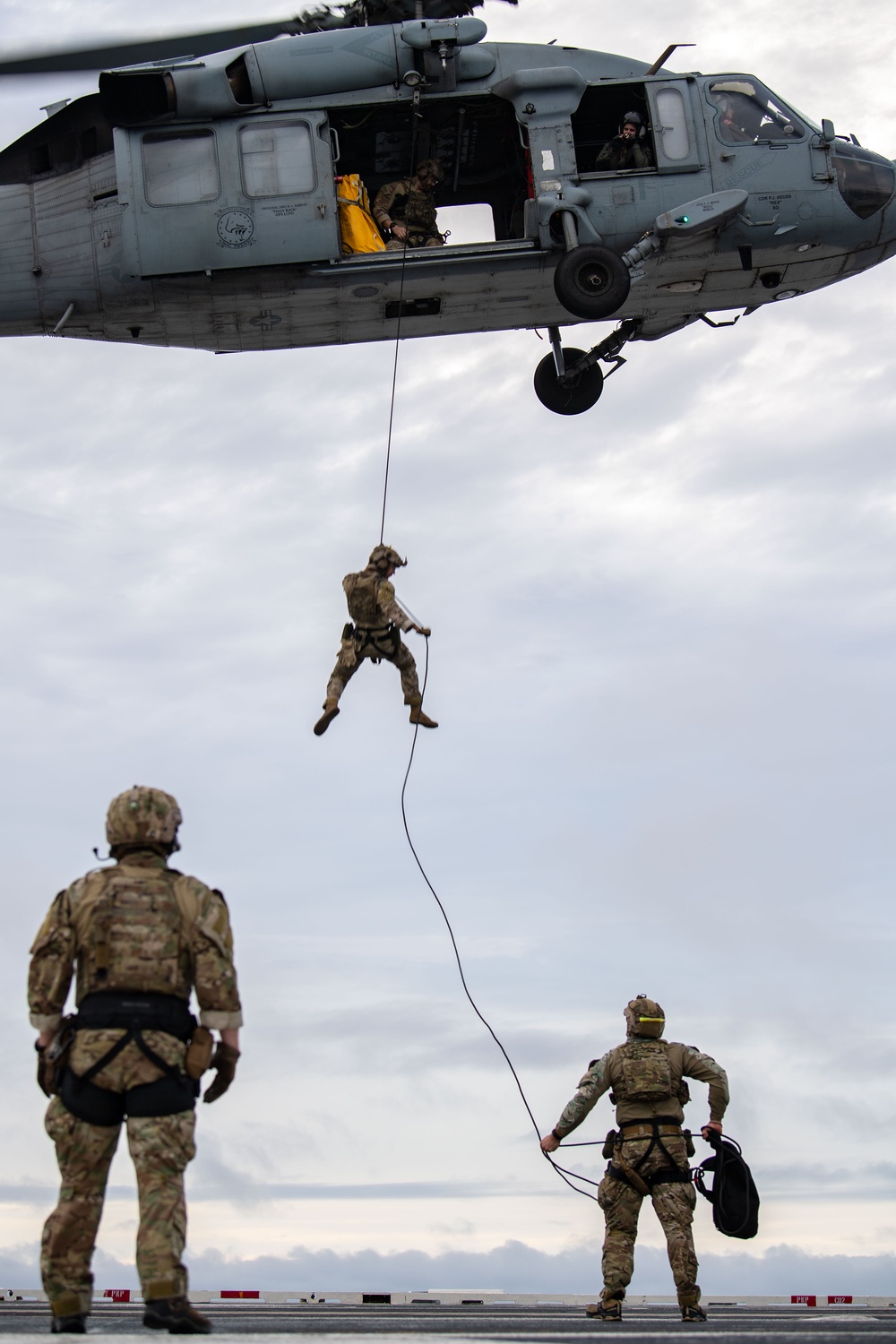 DVIDS - Images - Members of EODMU 5 conduct a hoisting and rappelling ...